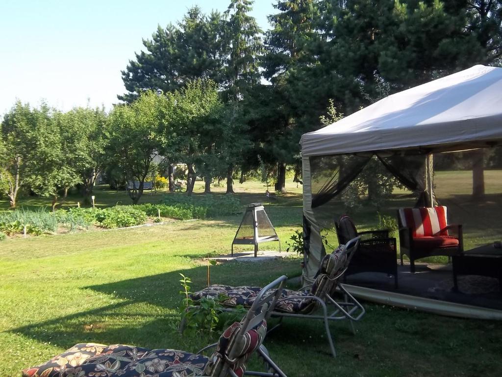 Gite La Halte Du Verger Bed And Breakfast Riviere-du-Loup Bagian luar foto