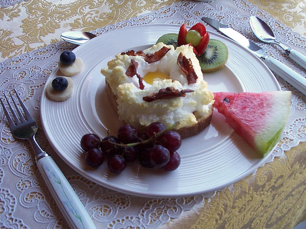 Gite La Halte Du Verger Bed And Breakfast Riviere-du-Loup Bagian luar foto